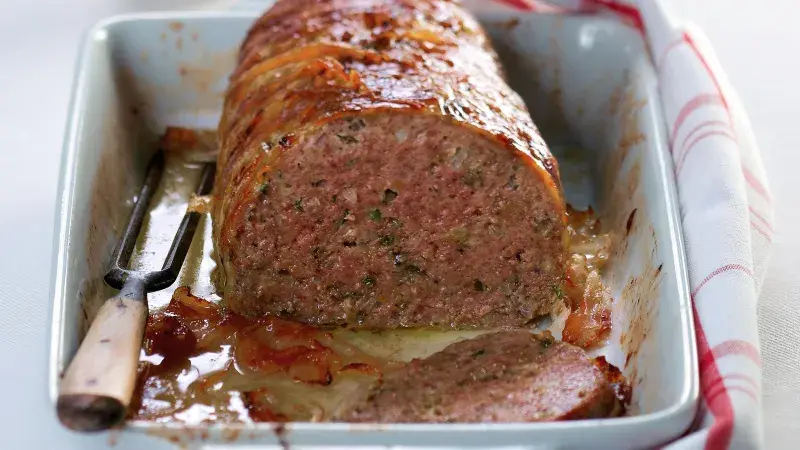 Baked meatloaf with bacon