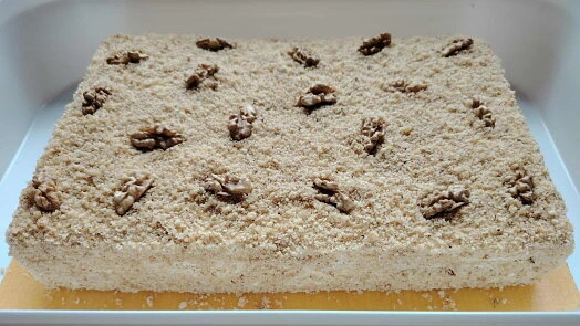 Honey cake with walnuts